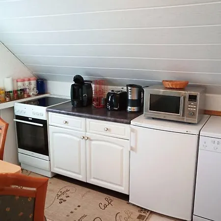 Apartment Ferienwohnung Fur Urlauber Und Geschaftsreisende