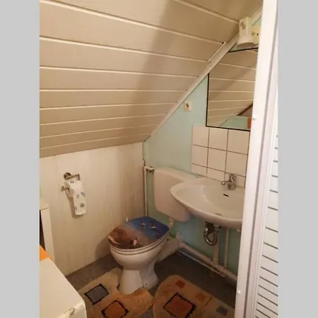 Ferienwohnung Fur Urlauber Und Geschaftsreisende Apartment