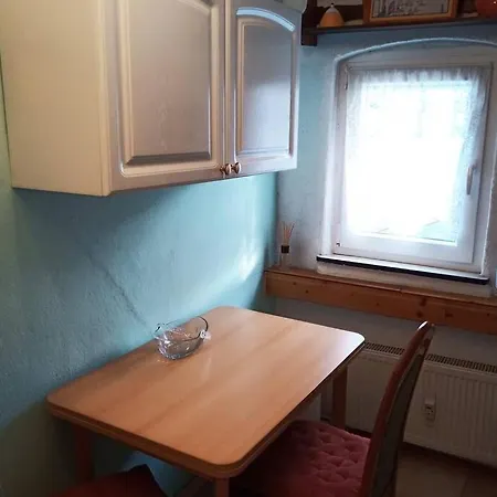 Apartment Ferienwohnung Fur Urlauber Und Geschaftsreisende